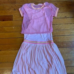 Pink sleeveless dress with detachable mesh shirt